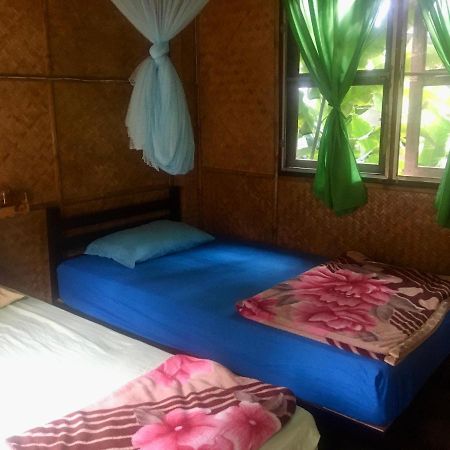 Golden Hut -Chill Bungalows In Town黄金泰式传统独栋小屋 Pai Exterior foto